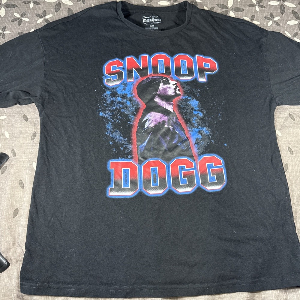 Doggs Supply by Snoop Dogg Black Graphic T-Shirt Men's M Crew Neck Short Sleeve